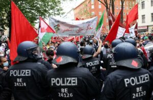 police officers at the Nakba demo in May 2021 in Neukölln.PHOTO: REUTERS/CHRISTIAN MANG