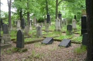 Köthen Jewish cemetery / photos dr Hans Peter Laqueur